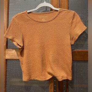 American Eagle burnt orange top, waffle pattern